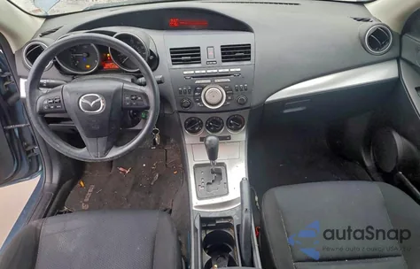 2011 Mazda 3 I z USA, uszkodzony, nr VIN JM1BL1VF1B1362838